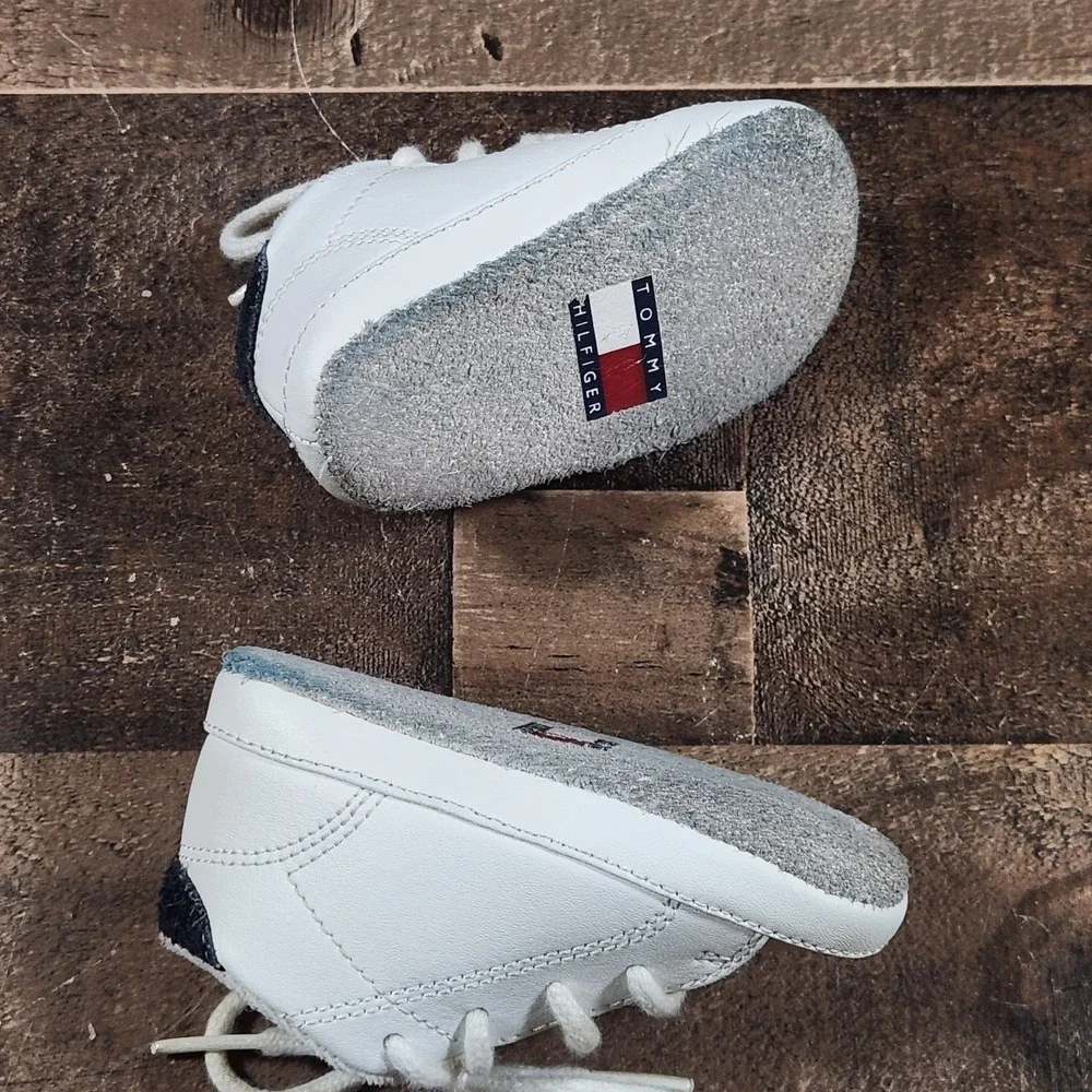 Tommy Hilfiger Baby Shoes Sneakers 2 Months White Leather Laces Infant Newborn